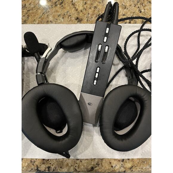 Lightspeed Zulu PFX ANR Single Helicopter Plug with Dual Plug Adaptor Headset - Picture 2 of 5